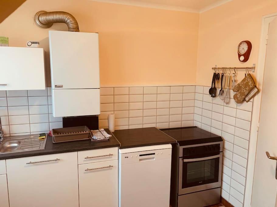 Grand Appartement Au Calme 2 Chambres Quimper Exteriör bild